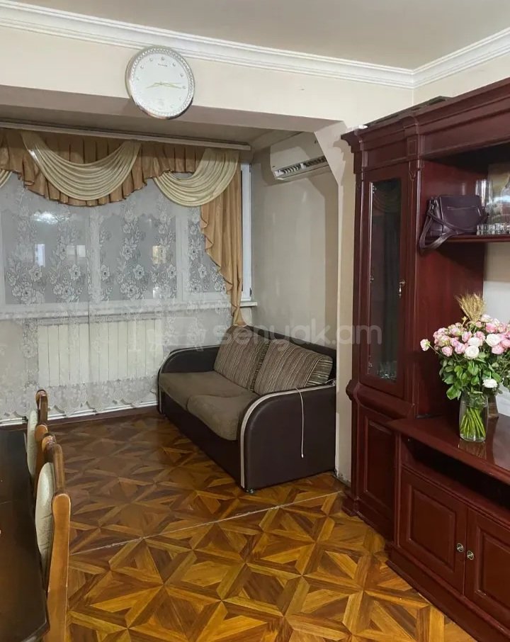 2 Սենյականոց Բնակարան Քարե Շենքում, 80քմ, 4/4 հարկ, Կապիտալ Վերանորոգված, Կահավորված