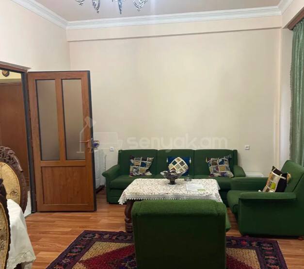 2 Սենյականոց Բնակարան, 70քմ, 1/4 հարկ, Կոսմետիկ Վերանորոգված, Կահավորված