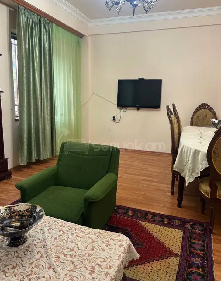 2 Սենյականոց Բնակարան, 70քմ, 1/4 հարկ, Կոսմետիկ Վերանորոգված, Կահավորված