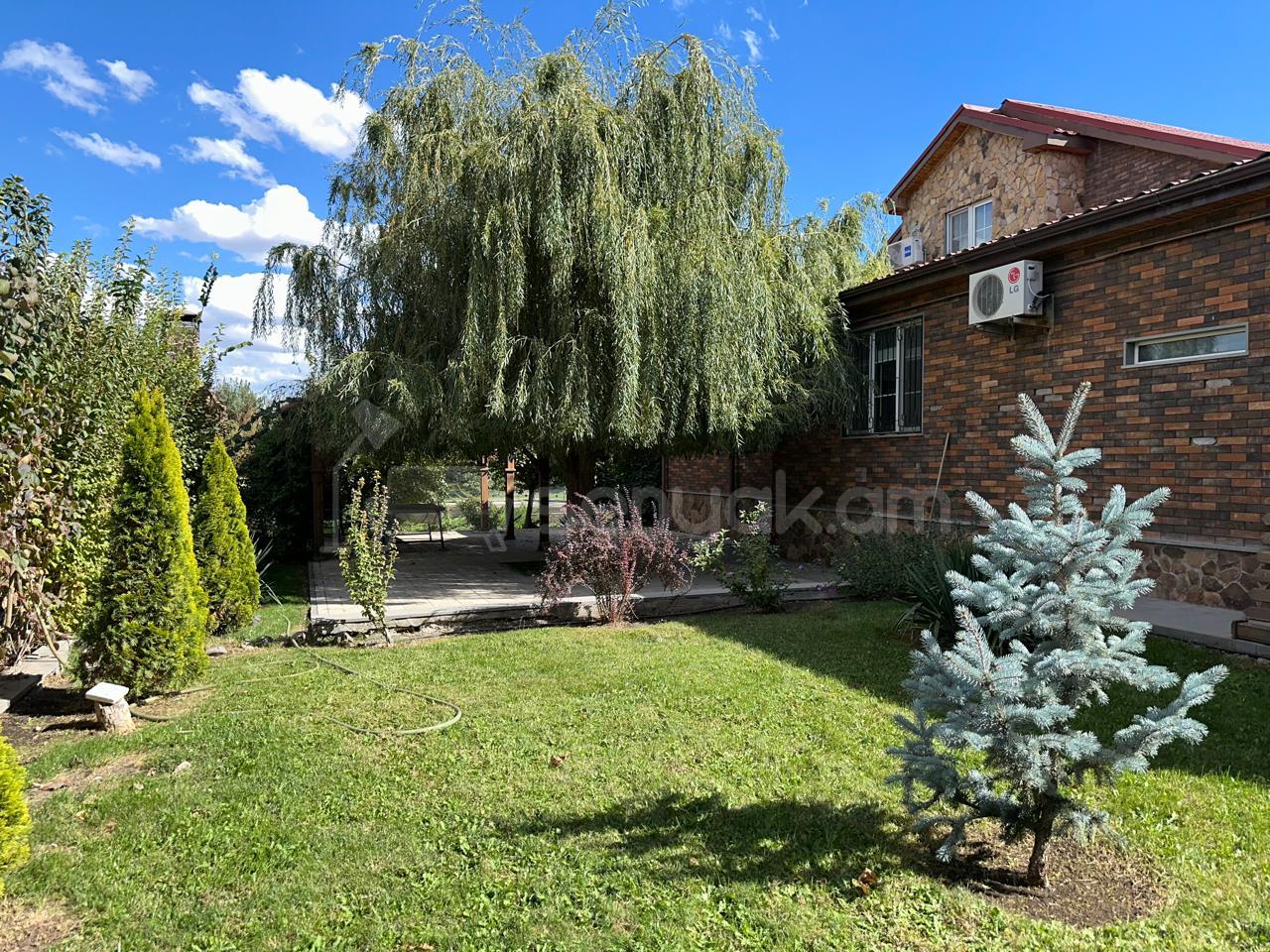 5 Սենյականոց Սեփական Տուն, 400քմ, Կապիտալ Վերանորոգված