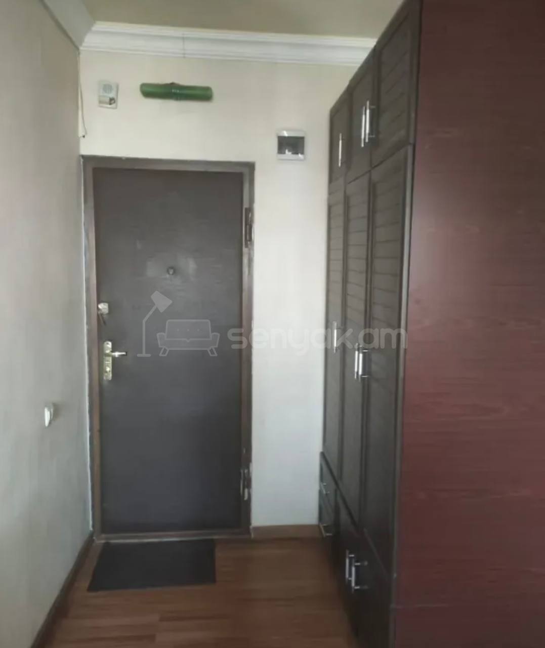 2 Սենյականոց Բնակարան, 41քմ, 3/9 հարկ, Կոսմետիկ Վերանորոգված, Կահավորված