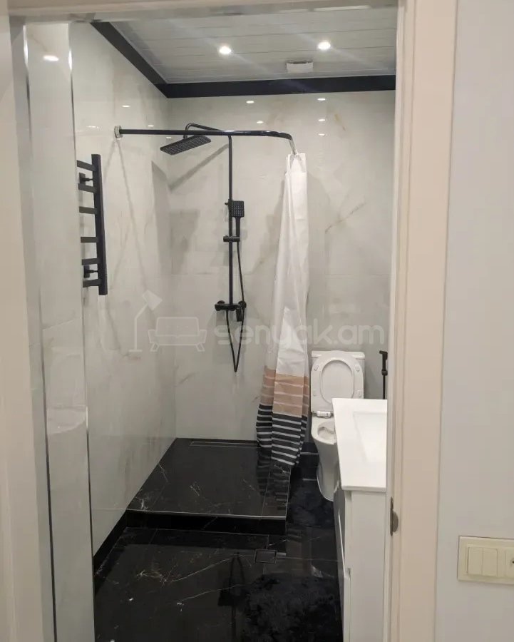 2 Սենյականոց Բնակարան Նորակառույցում, 62քմ, 9/12 հարկ, Դիզայներական Վերանորոգված, Կահավորված, Արևկող