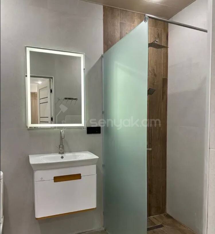 2 Սենյականոց Բնակարան Նորակառույցում, 60քմ, 7/12 հարկ, Կապիտալ Վերանորոգված, Կահավորված