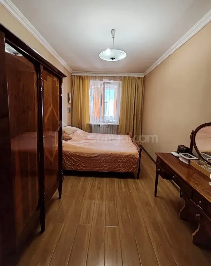 3 Սենյականոց Բնակարան Քարե Շենքում, 76քմ, 3/5 հարկ, Կապիտալ Վերանորոգված