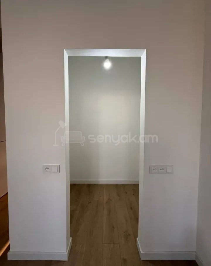 3 Սենյականոց Բնակարան Նորակառույցում, 111քմ, 12/13 հարկ, Կապիտալ Վերանորոգված
