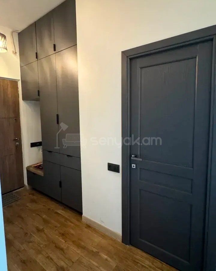 3 Սենյականոց Բնակարան, 84քմ, 1/5 հարկ, Կապիտալ Վերանորոգված