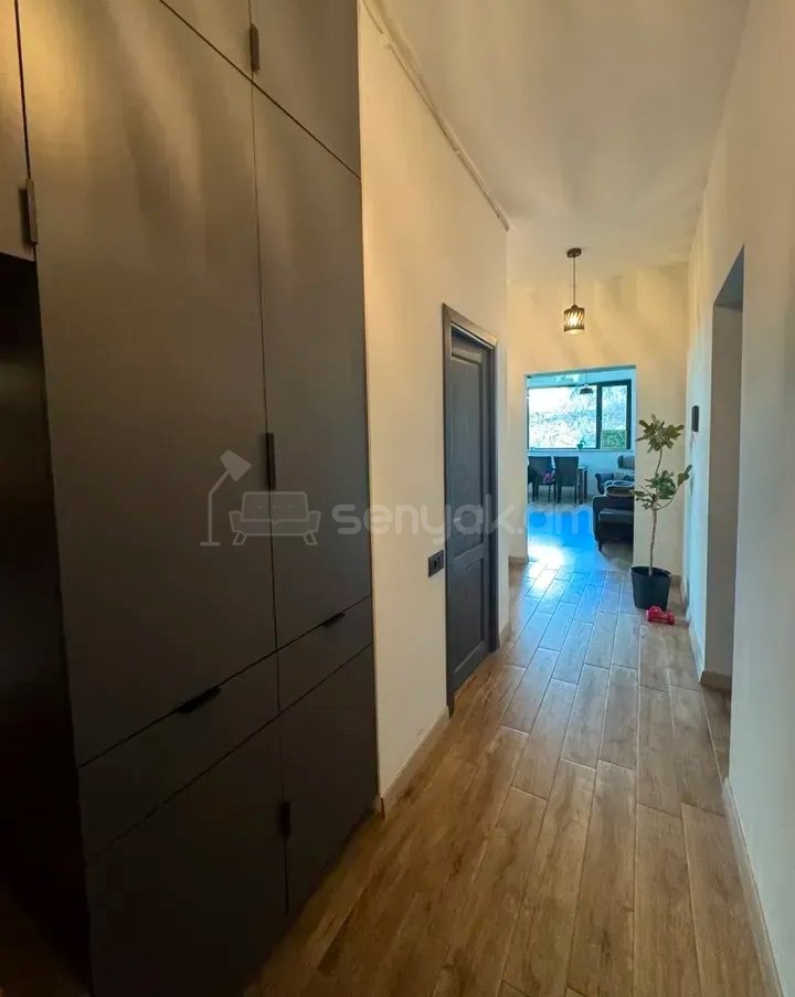 3 Սենյականոց Բնակարան, 84քմ, 1/5 հարկ, Կապիտալ Վերանորոգված