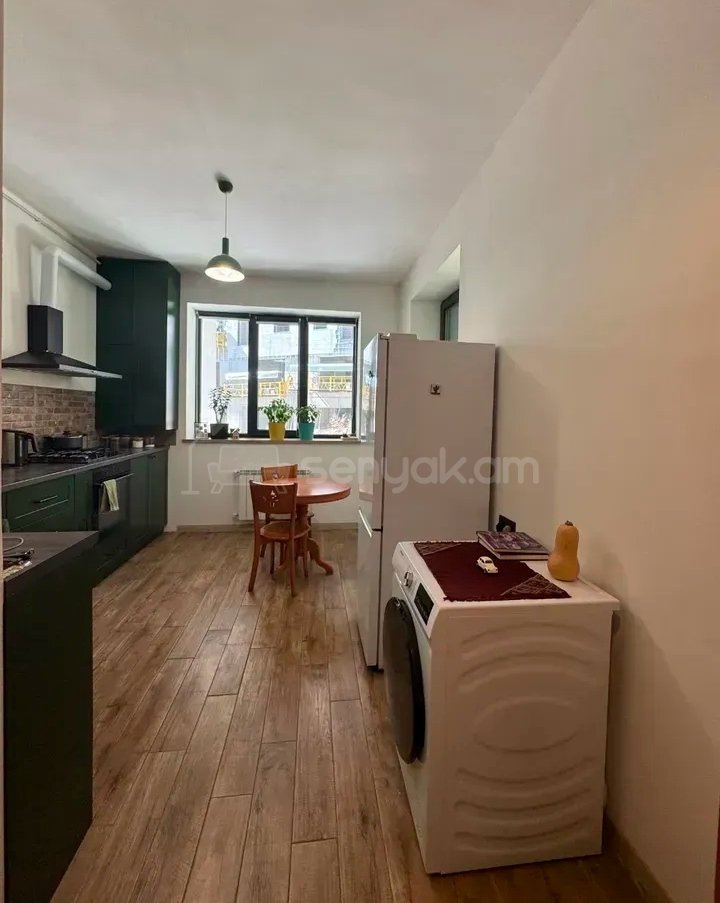 3 Սենյականոց Բնակարան, 84քմ, 1/5 հարկ, Կապիտալ Վերանորոգված