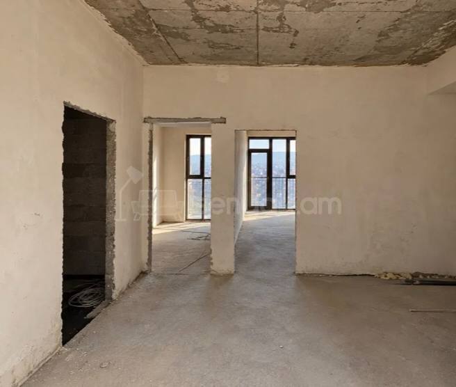 4 Սենյականոց Բնակարան Նորակառույցում, 125քմ, 4/19 հարկ, Զրոյական Վիճակում