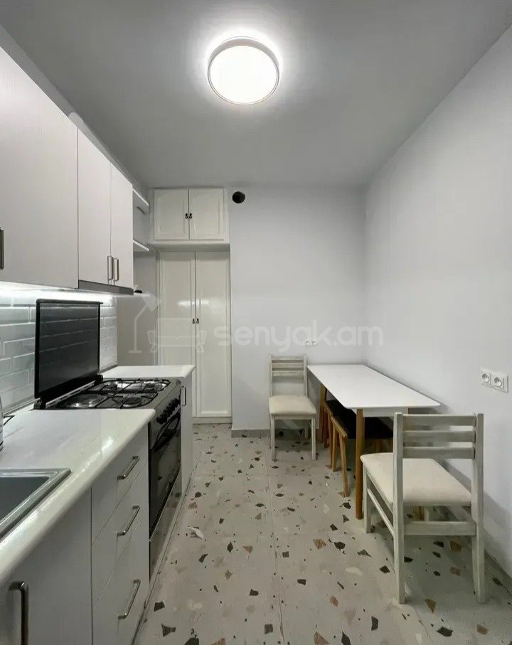 2 Սենյականոց Բնակարան Քարե Շենքում, 47քմ, 2/2 հարկ, Կապիտալ Վերանորոգված, Կահավորված, Արևկող
