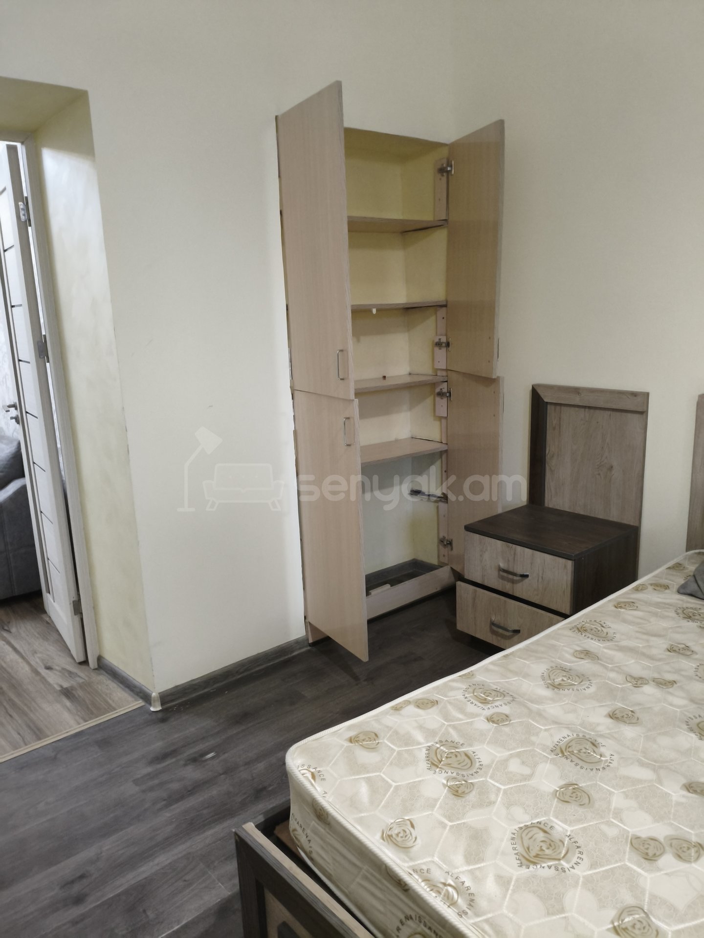 2 Սենյականոց Բնակարան Քարե Շենքում, 56քմ, 1/1 հարկ, Կապիտալ Վերանորոգված, Կահավորված