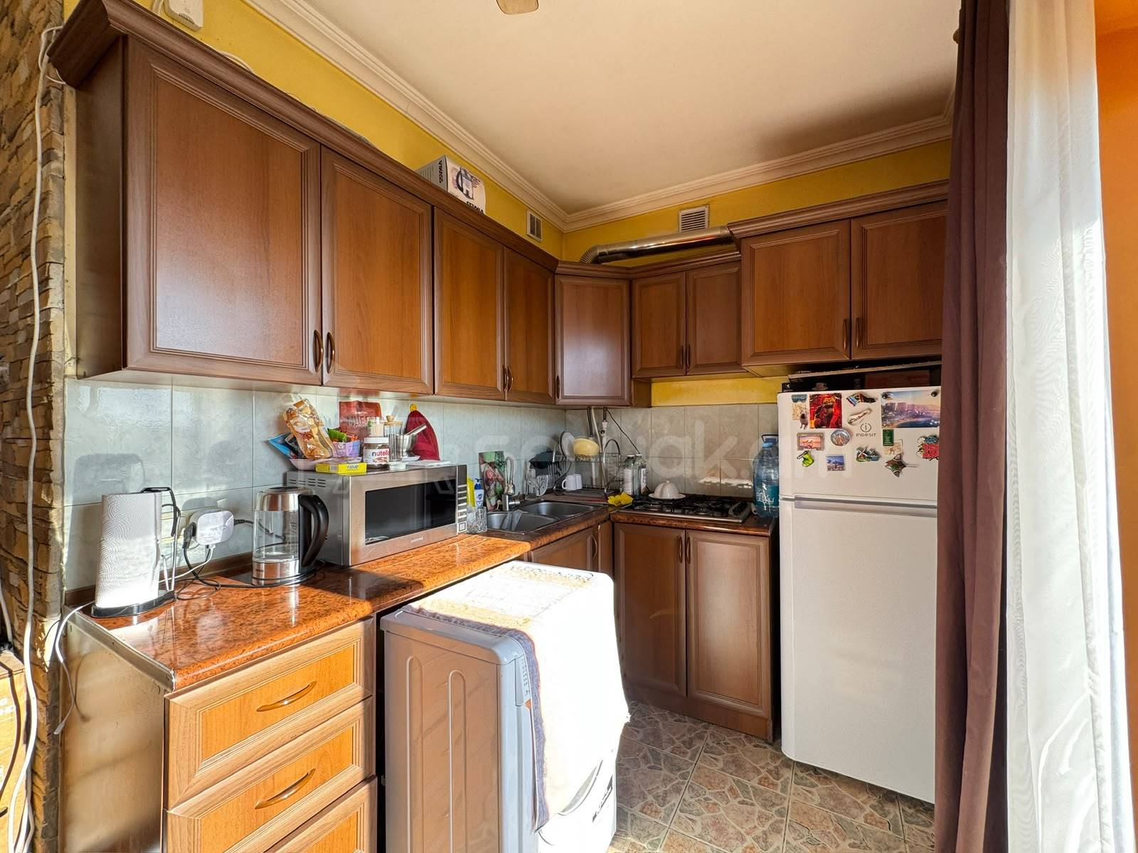 2 Սենյականոց Բնակարան Քարե Շենքում, 57քմ, 5/5 հարկ, Նորմալ Վիճակում