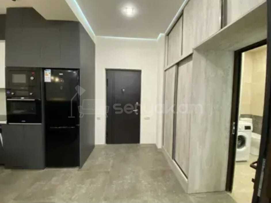 3 Սենյականոց Բնակարան Նորակառույցում, 105քմ, 12/14 հարկ, Կապիտալ Վերանորոգված, Կահավորված, Արևկող