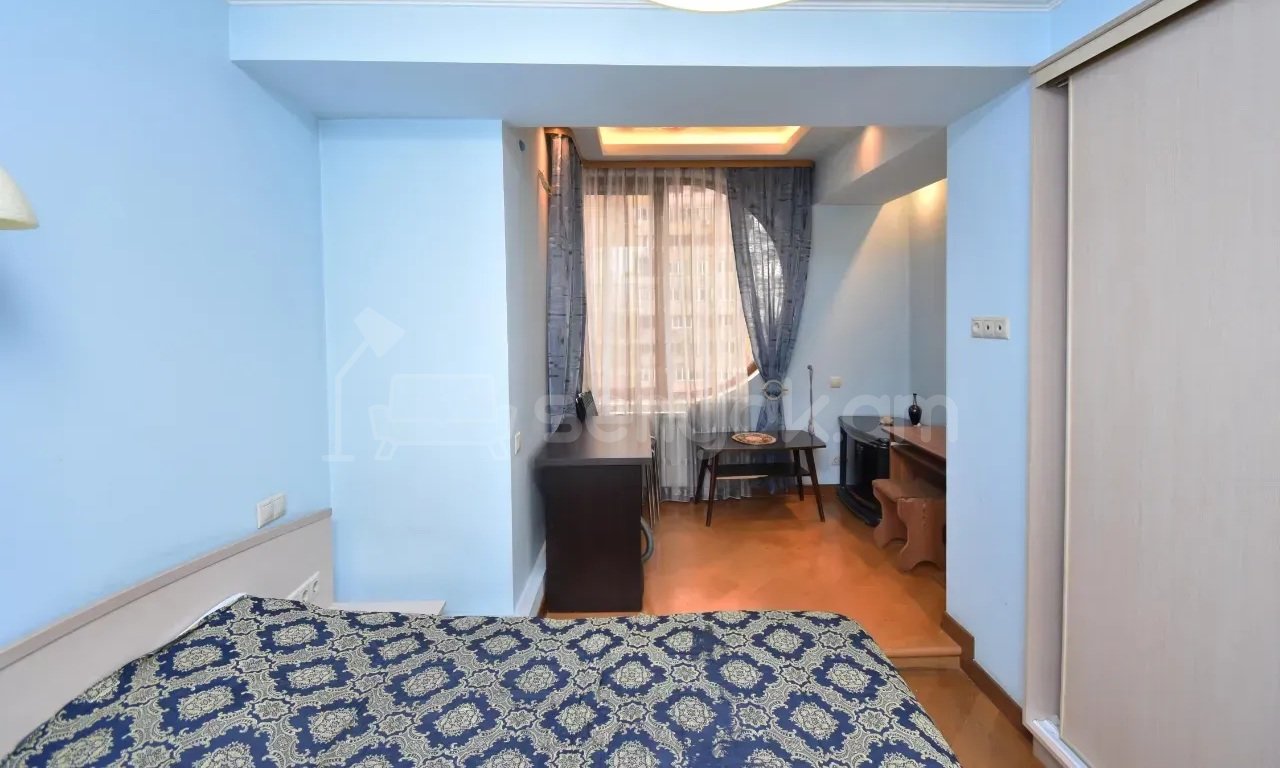 3 Սենյականոց Բնակարան Քարե Շենքում, 100քմ, 6/16 հարկ, Կապիտալ Վերանորոգված, Կահավորված