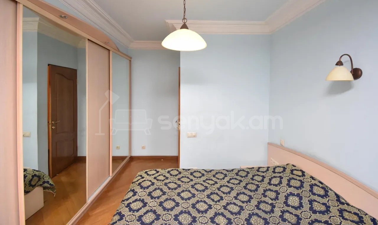 3 Սենյականոց Բնակարան Քարե Շենքում, 100քմ, 6/16 հարկ, Կապիտալ Վերանորոգված, Կահավորված