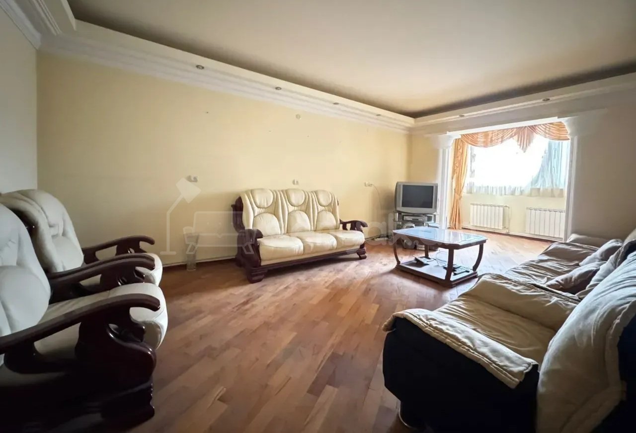 2 Սենյականոց Բնակարան Քարե Շենքում, 66քմ, 6/9 հարկ, Կապիտալ Վերանորոգված, Կահավորված