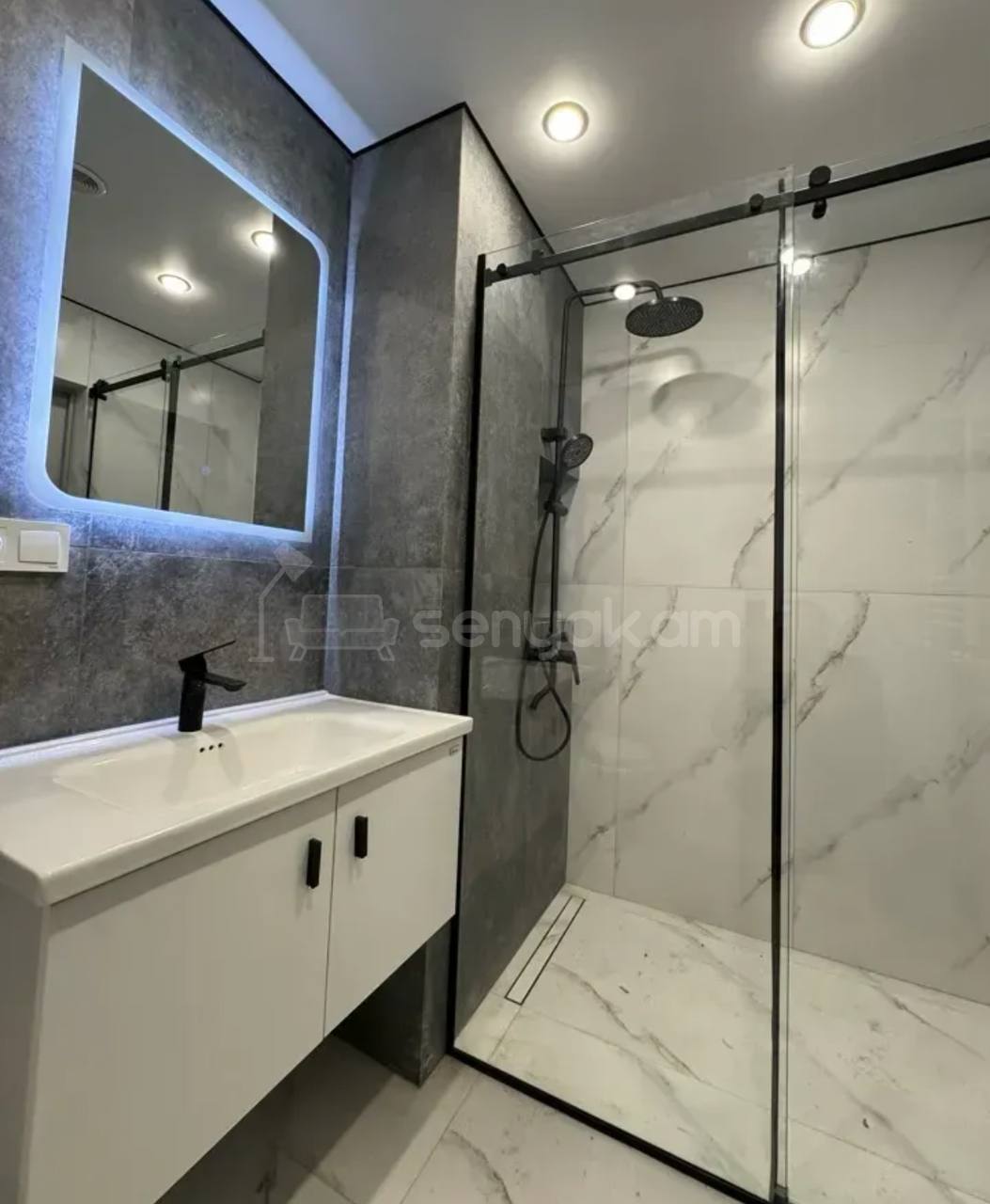 2 Սենյականոց Բնակարան, 50քմ, 13/16 հարկ, Կապիտալ Վերանորոգված