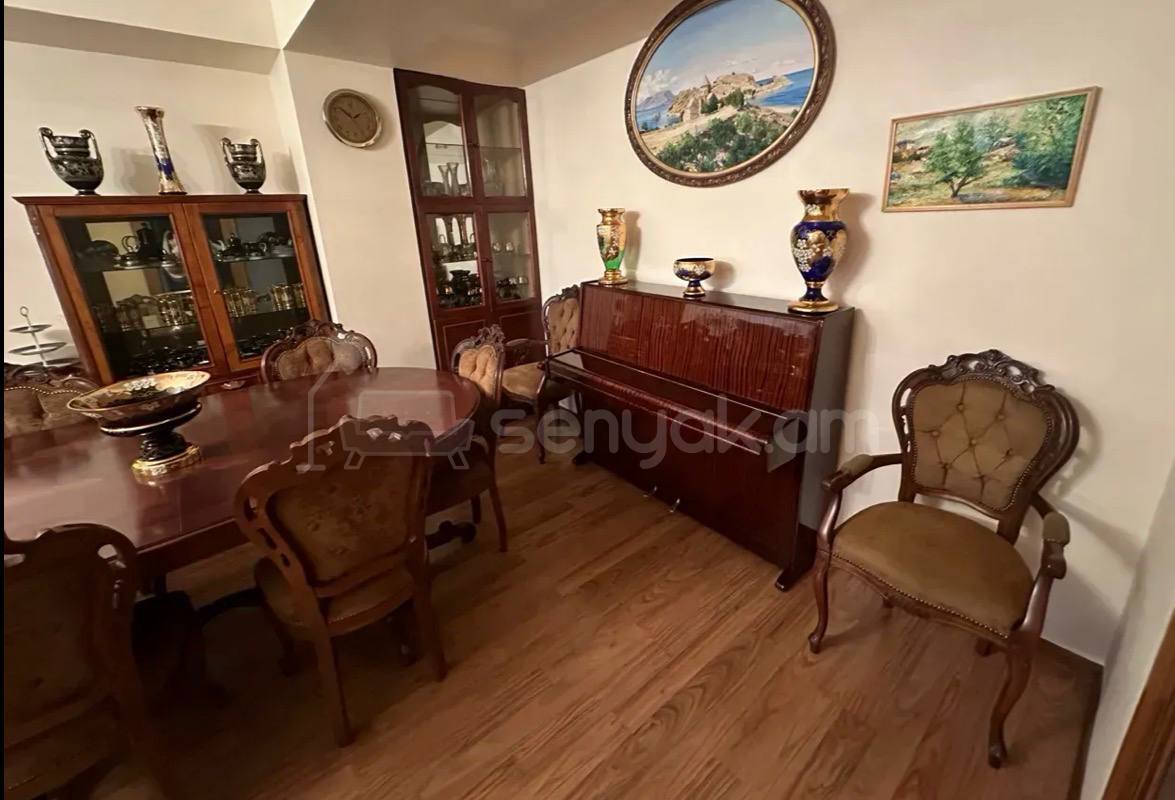 4 Սենյականոց Բնակարան, 93քմ, 4/9 հարկ, Կապիտալ Վերանորոգված, Կահավորված, Արևկող