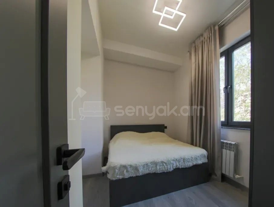 2 Սենյականոց Բնակարան Քարե Շենքում, 45քմ, 3/5 հարկ, Կապիտալ Վերանորոգված, Կահավորված, Արևկող