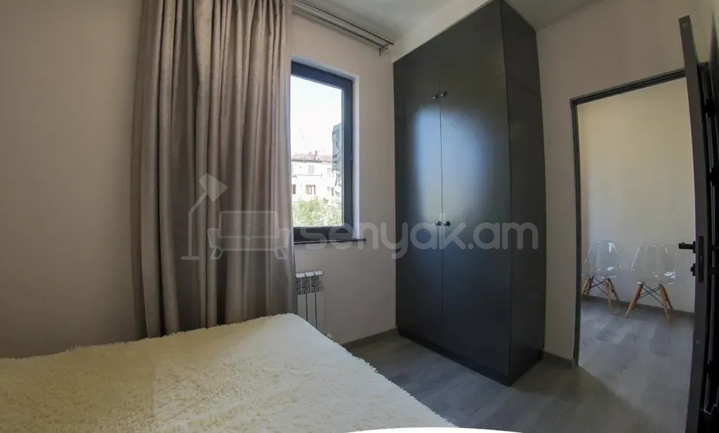 2 Սենյականոց Բնակարան Քարե Շենքում, 45քմ, 3/5 հարկ, Կապիտալ Վերանորոգված, Կահավորված, Արևկող