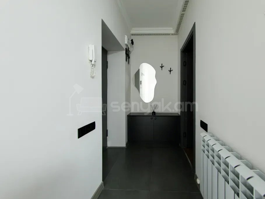 2 Սենյականոց Բնակարան Քարե Շենքում, 45քմ, 3/5 հարկ, Կապիտալ Վերանորոգված, Կահավորված, Արևկող