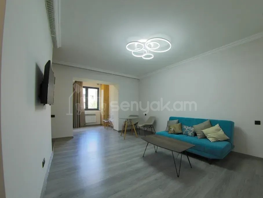 2 Սենյականոց Բնակարան Քարե Շենքում, 45քմ, 3/5 հարկ, Կապիտալ Վերանորոգված, Կահավորված, Արևկող