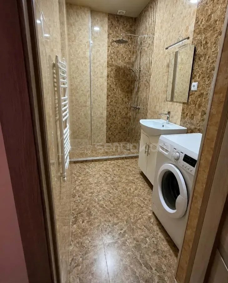 3 Սենյականոց Բնակարան Նորակառույցում, 111քմ, 2/5 հարկ, Կապիտալ Վերանորոգված