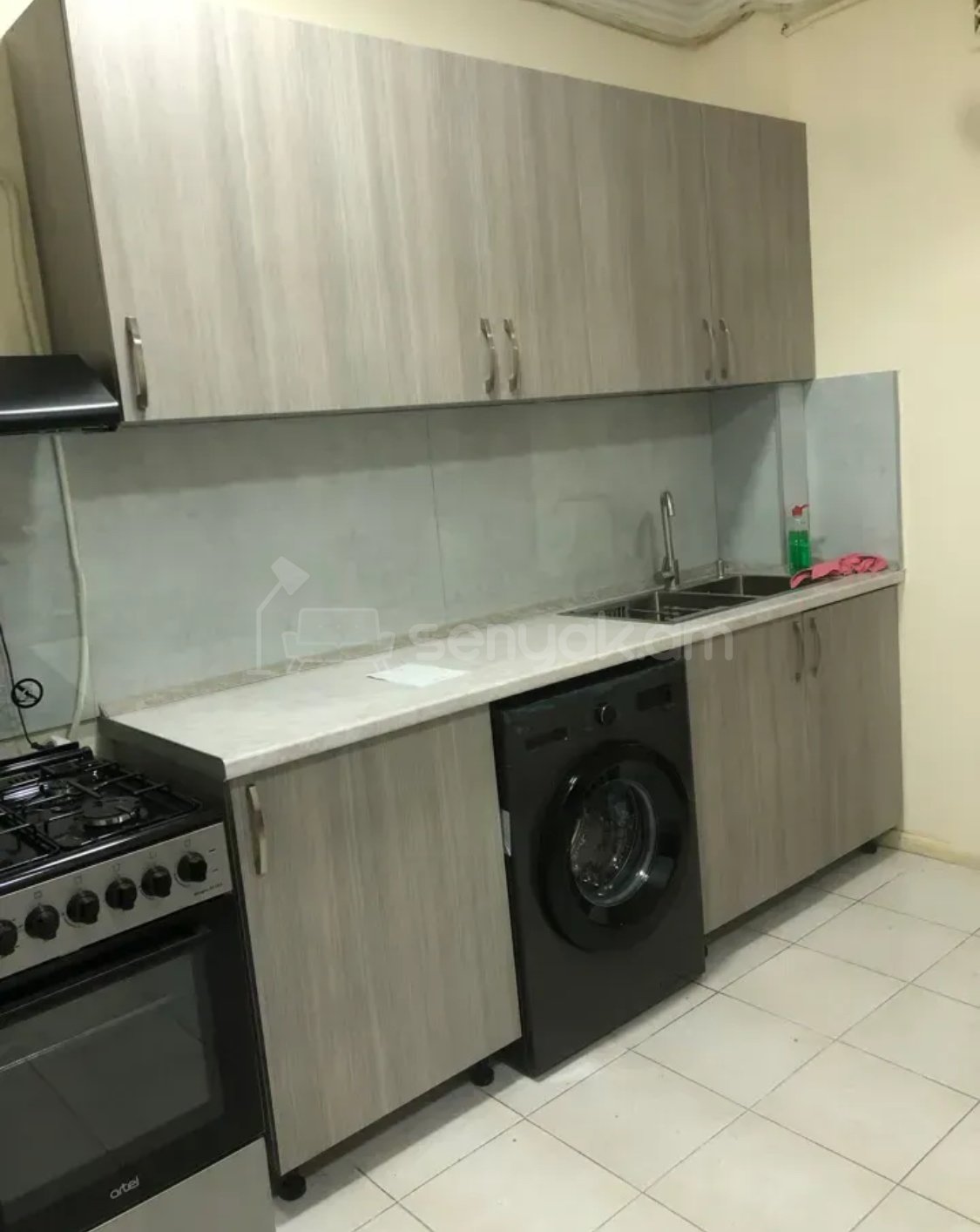 3 Սենյականոց Բնակարան, 94քմ, 6/9 հարկ, Կապիտալ Վերանորոգված, Կահավորված