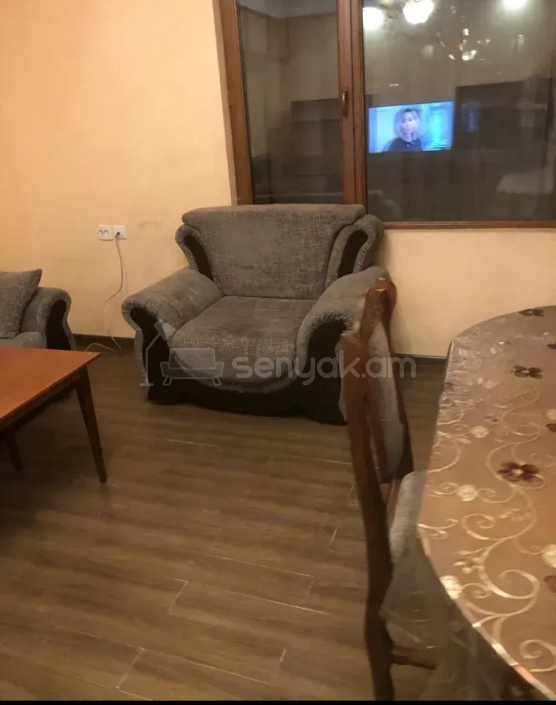 3 Սենյականոց Բնակարան, 94քմ, 6/9 հարկ, Կապիտալ Վերանորոգված, Կահավորված