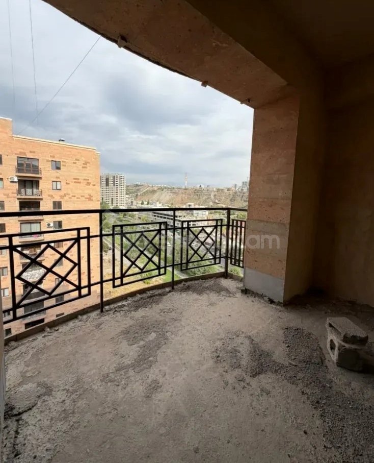 3 Սենյականոց Բնակարան Նորակառույցում, 107քմ, 13/15 հարկ, Զրոյական Վիճակում
