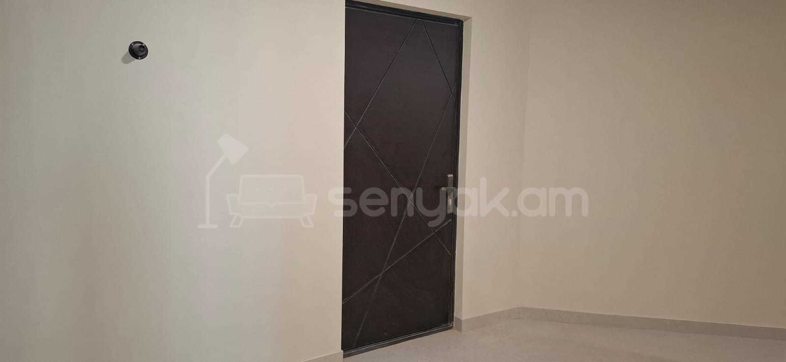 4 Սենյականոց Բնակարան Նորակառույցում, 118քմ, 15/16 հարկ, Զրոյական Վիճակում
