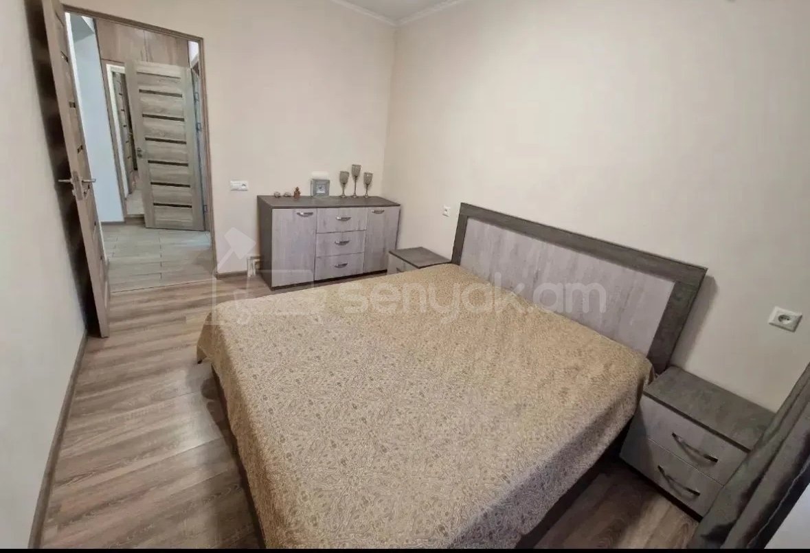 2 Սենյականոց Բնակարան Քարե Շենքում, 56քմ, 1/5 հարկ, Կապիտալ Վերանորոգված