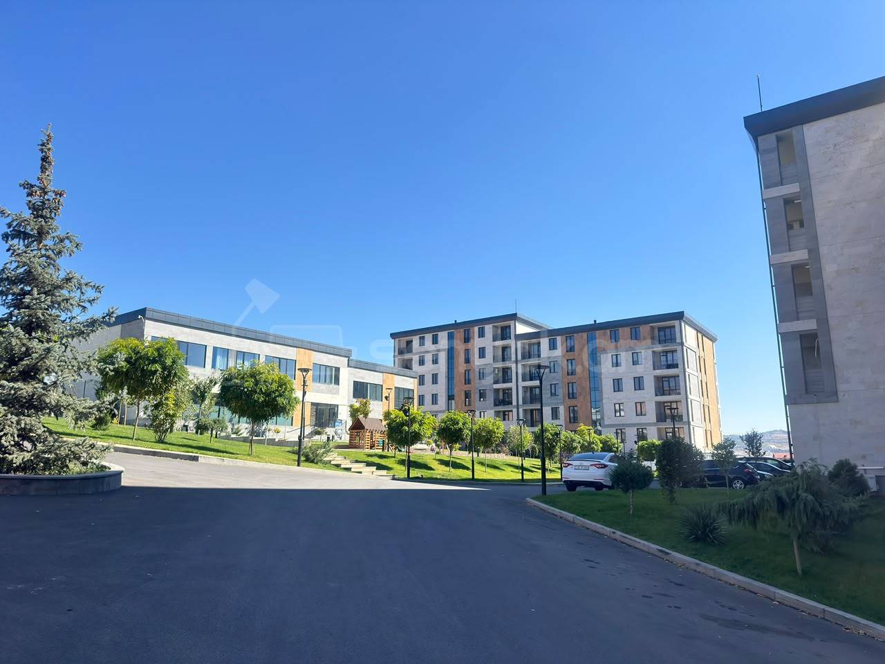 3 Սենյականոց Բնակարան Նորակառույցում, 75քմ, 5/5 հարկ, Կապիտալ Վերանորոգված