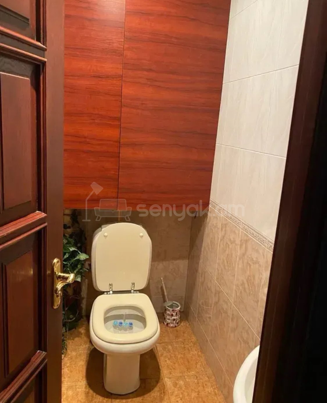 3 Սենյականոց Բնակարան Քարե Շենքում, 95քմ, 3/5 հարկ, Կապիտալ Վերանորոգված, Կահավորված