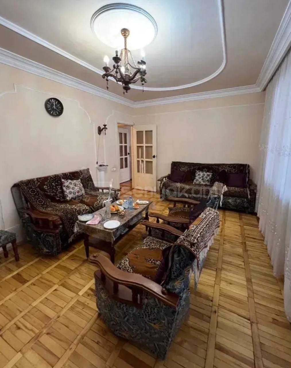 3 Սենյականոց Բնակարան, 125քմ, 1/9 հարկ, Նորմալ Վիճակում