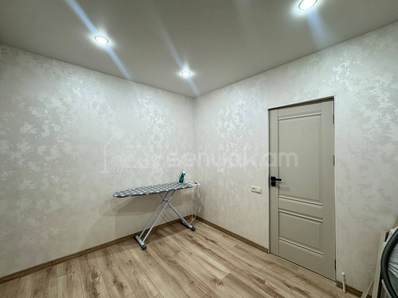 3 Սենյականոց Բնակարան, 65քմ, 1/9 հարկ, Դիզայներական Վերանորոգված