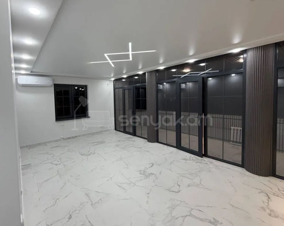 Օֆիսային Տարածք, 74քմ, Կապիտալ Վերանորոգված