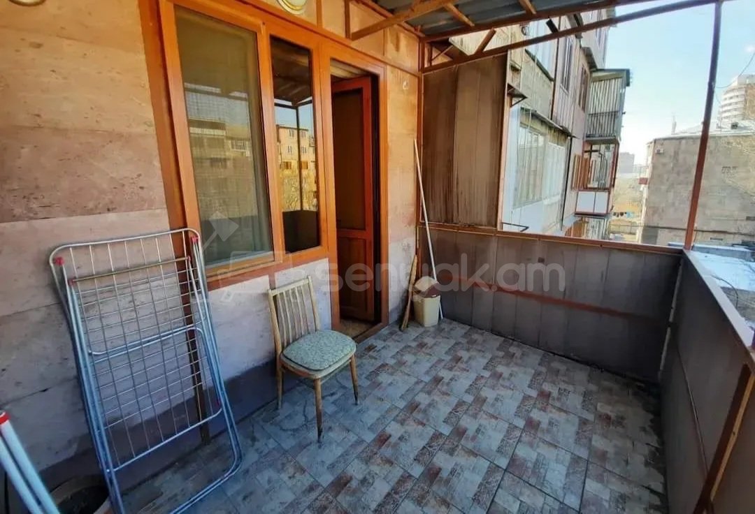 2 Սենյականոց Բնակարան Քարե Շենքում, 55քմ, 4/5 հարկ, Կապիտալ Վերանորոգված, Կահավորված