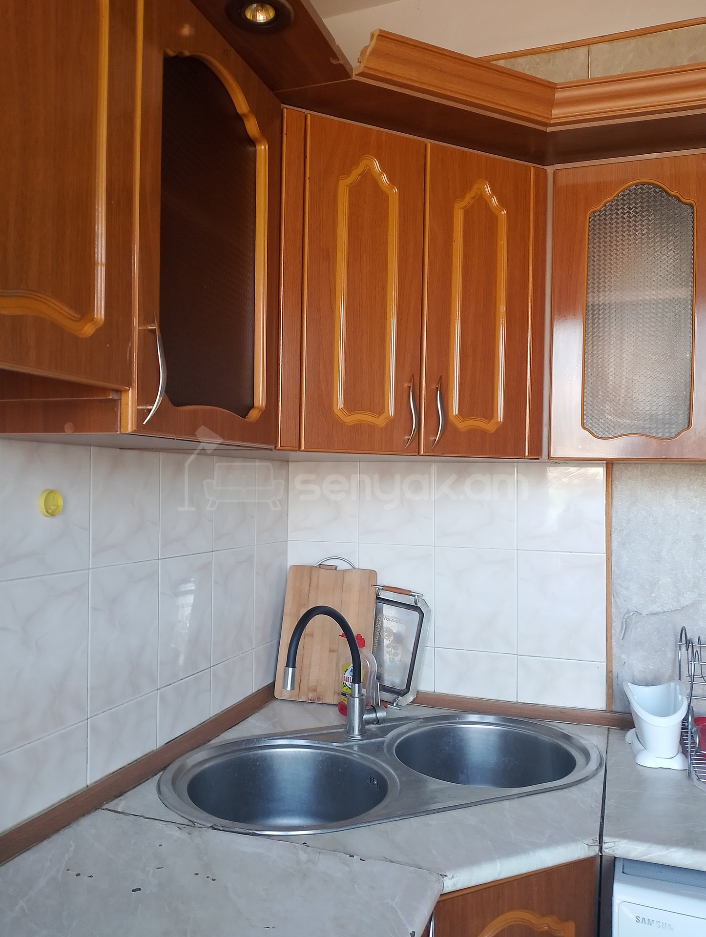 2 Սենյականոց Բնակարան Քարե Շենքում, 56քմ, 5/5 հարկ, Պետական Վիճակում, Կահավորված, Արևկող