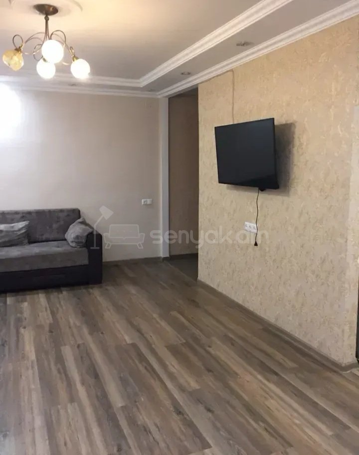 2 Սենյականոց Բնակարան Քարե Շենքում, 48քմ, 2/6 հարկ, Կապիտալ Վերանորոգված, Կահավորված