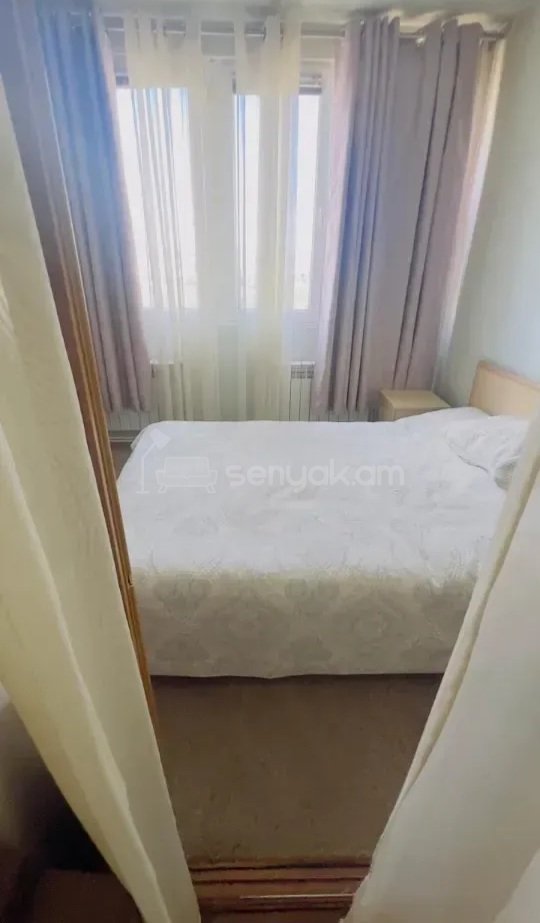 4 Սենյականոց Բնակարան Քարե Շենքում, 82քմ, 14/16 հարկ, Կապիտալ Վերանորոգված, Կահավորված