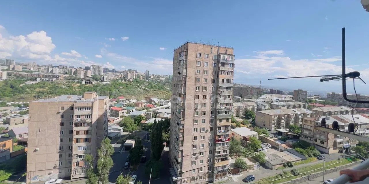 4 Սենյականոց Բնակարան Քարե Շենքում, 82քմ, 14/16 հարկ, Կապիտալ Վերանորոգված, Կահավորված