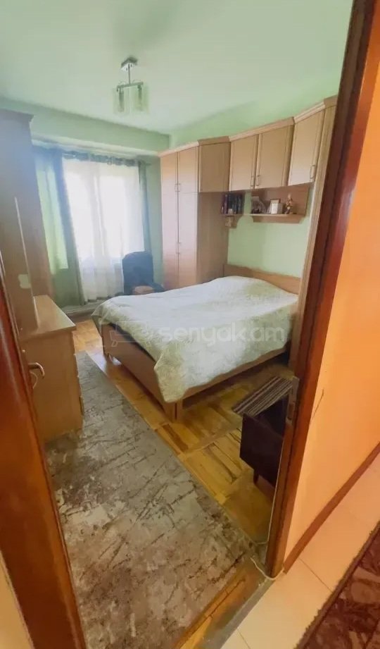 4 Սենյականոց Բնակարան Քարե Շենքում, 82քմ, 14/16 հարկ, Կապիտալ Վերանորոգված, Կահավորված