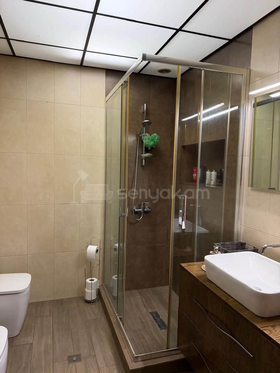 3 Սենյականոց Բնակարան Քարե Շենքում, 93քմ, 2/5 հարկ, Կապիտալ Վերանորոգված