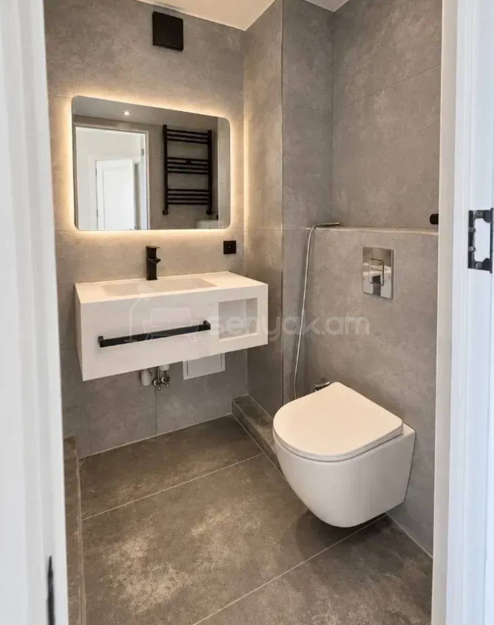 2 Սենյականոց Բնակարան, 43քմ, 4/9 հարկ, Կապիտալ Վերանորոգված