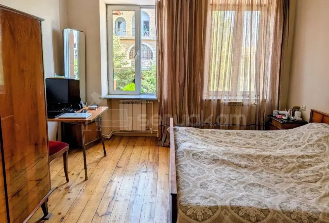 5 Սենյականոց Սեփական Տուն, 250քմ, Նորմալ Վիճակում