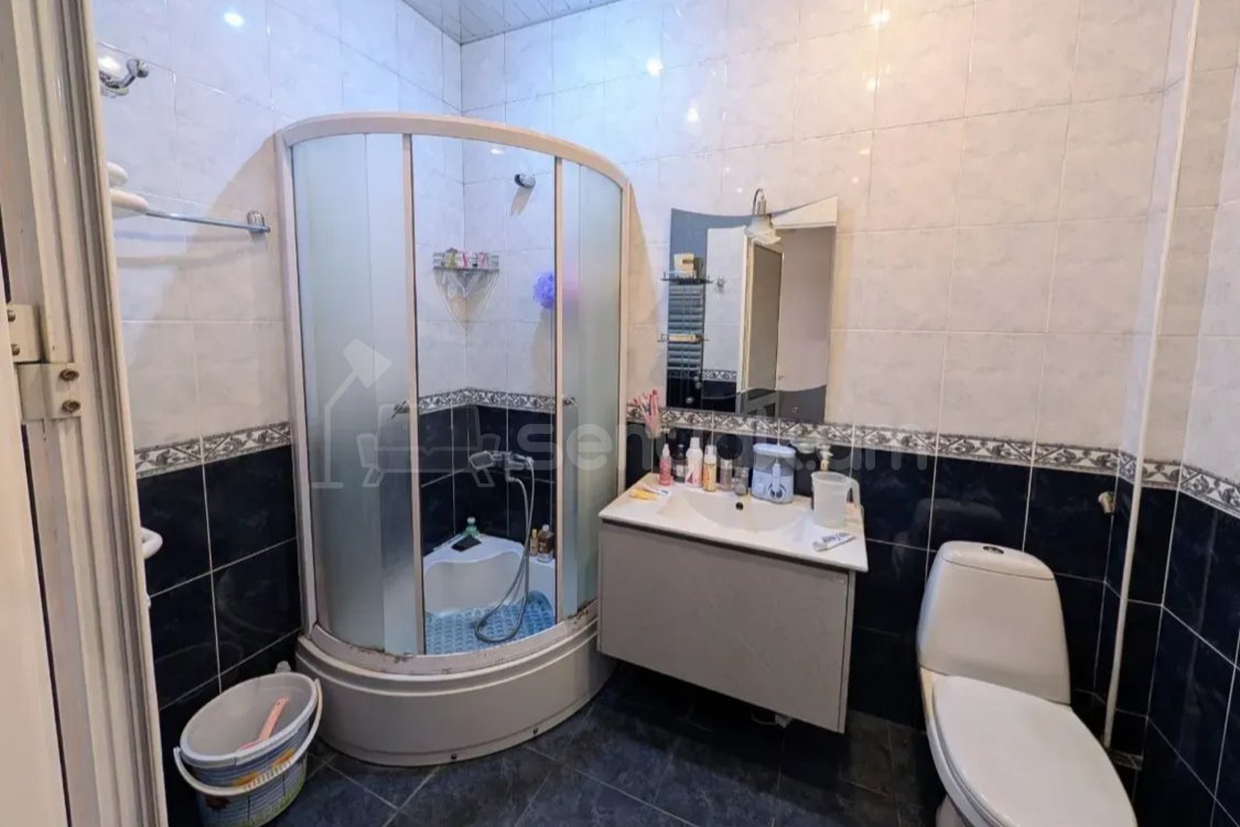 5 Սենյականոց Սեփական Տուն, 250քմ, Նորմալ Վիճակում