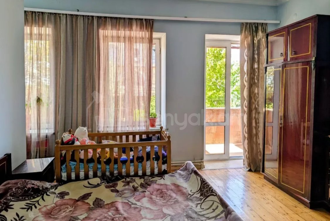 5 Սենյականոց Սեփական Տուն, 250քմ, Նորմալ Վիճակում