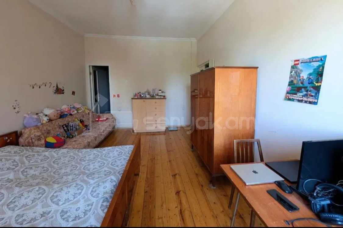 5 Սենյականոց Սեփական Տուն, 250քմ, Նորմալ Վիճակում