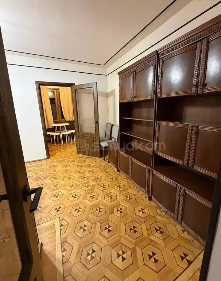 2 Սենյականոց Բնակարան Քարե Շենքում, 60քմ, 2/9 հարկ, Կապիտալ Վերանորոգված, Կահավորված